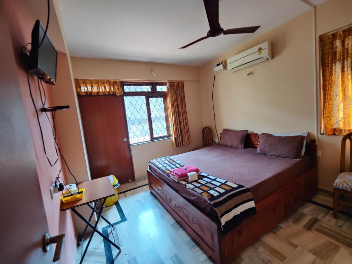 Hotel Menezes House Panaji Exterior foto